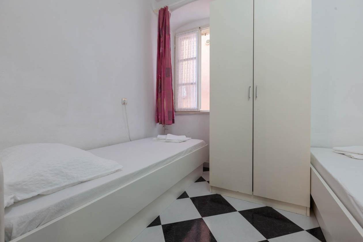 Apartmani Marija Podgora Esterno foto